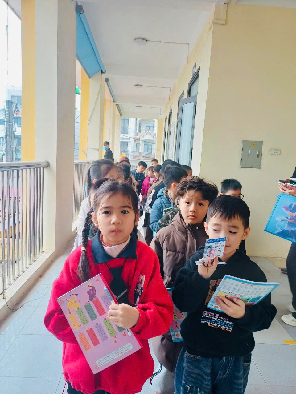 Học sinh trường TH Dân Hòa tham ra sân chơi: “Đấu Trường VioEdu huyện Thanh Oai” năm học 2024 – 2025.