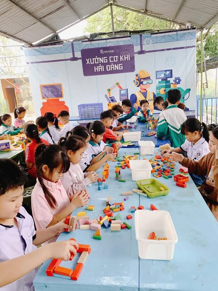 Hoạt động ngoại khóa, học tập, trải nghiệm của học sinh trường Tiểu học Dân Hòa tại Bảo tàng Lịch sử Quân sự Việt Nam – Trang trại giáo dục Hải Đăng